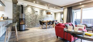 Apartment, in Courchevel 1650 Moriond - 162m² 