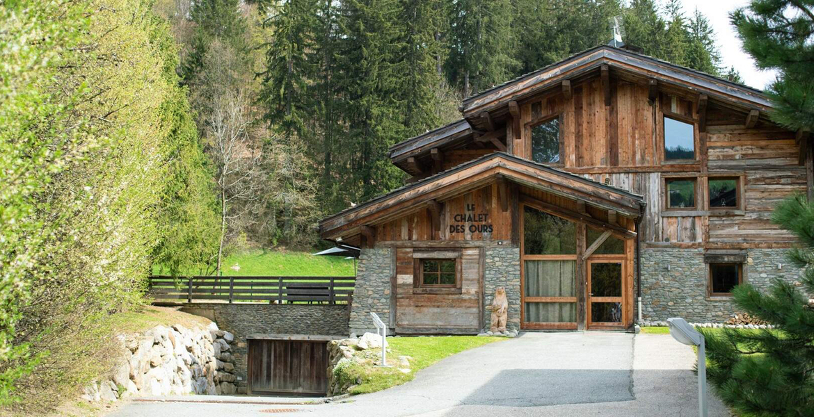 Huge chalet in Megève French Alps France for 15 guests 