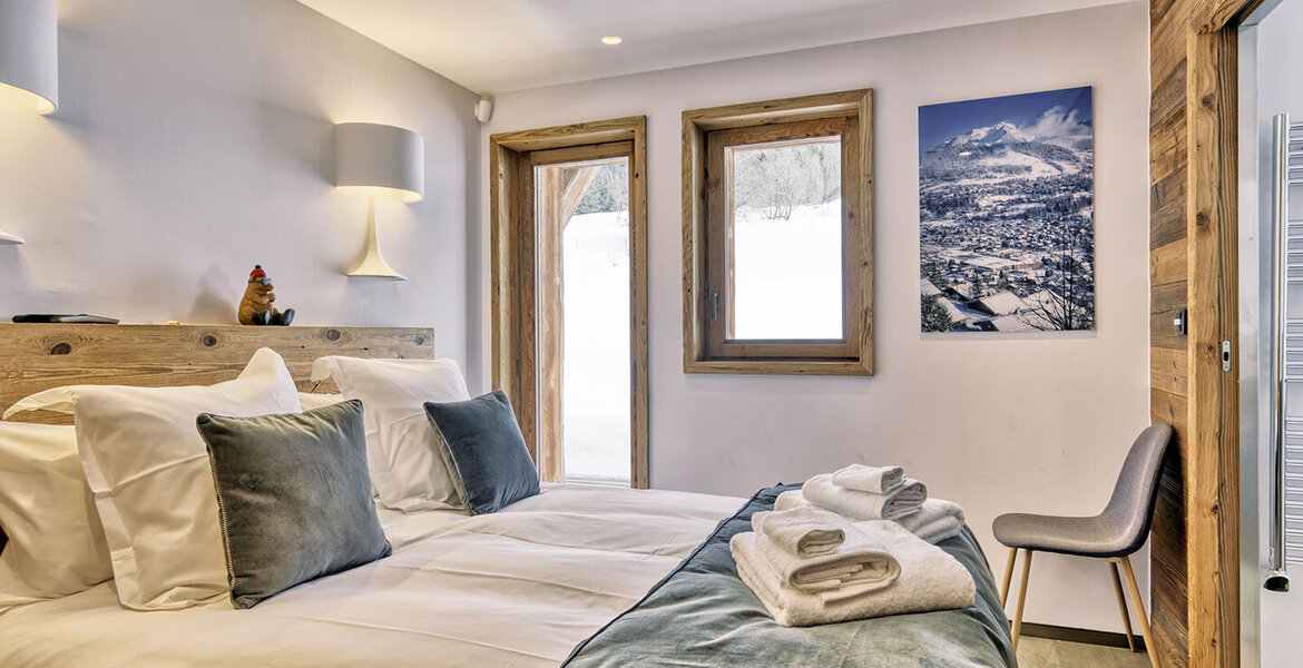 This is a luxury chalet in Megève for 16 people with 400 m² 