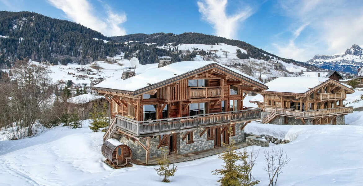 This is a luxury chalet in Megève for 16 people with 400 m² 