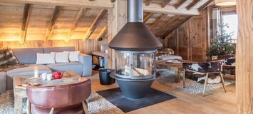 This prestigious chalet is ideally situated in Méribel
