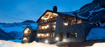 Chalet dans les montagnes de Val-d'Isère 