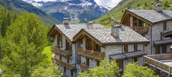 This is a luxury chalet of just over 200 m2 