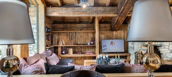 Le chalet est situé dans le hameau privé des Fermes de Val 