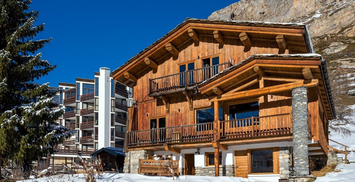 Ce chalet récemment rénové se trouve au cœur même de Val