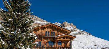 Ce chalet récemment rénové se trouve au cœur même de Val