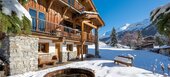 The newly refurbished chalet lies at the very heart of Val 