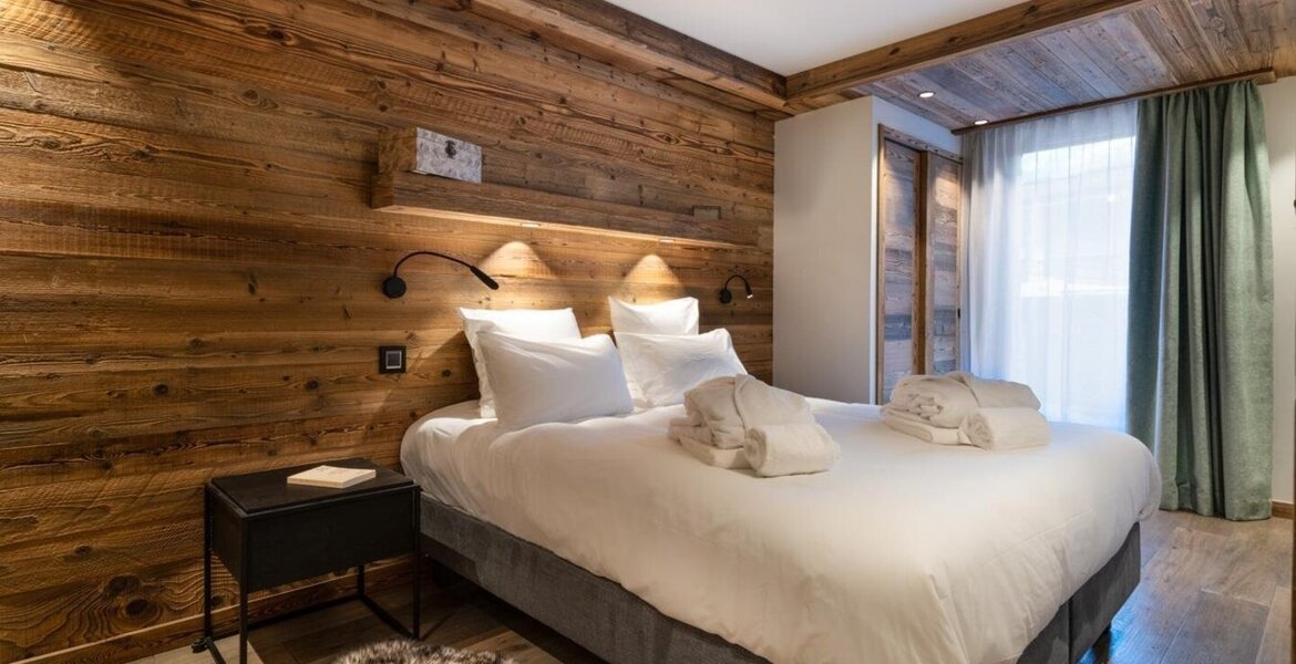 Nestled in the heart of the sublime village of Val d'Isère