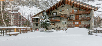 Típico chalet independiente de 8 habitaciones en 3 plantas 