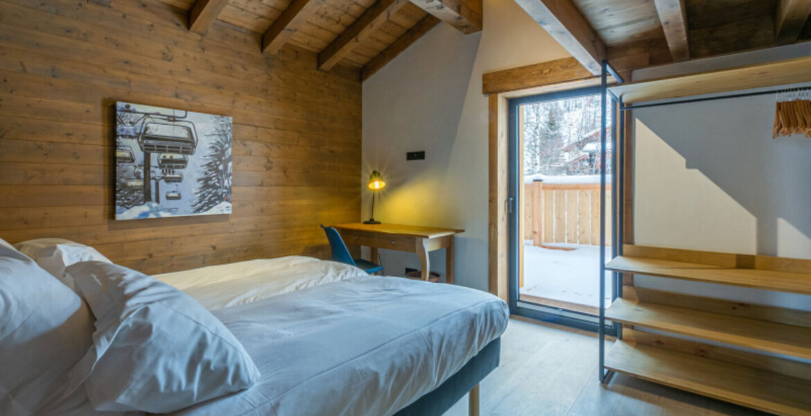 Chalet typique et indépendant 8 pièces sur 3 étages  280 m2