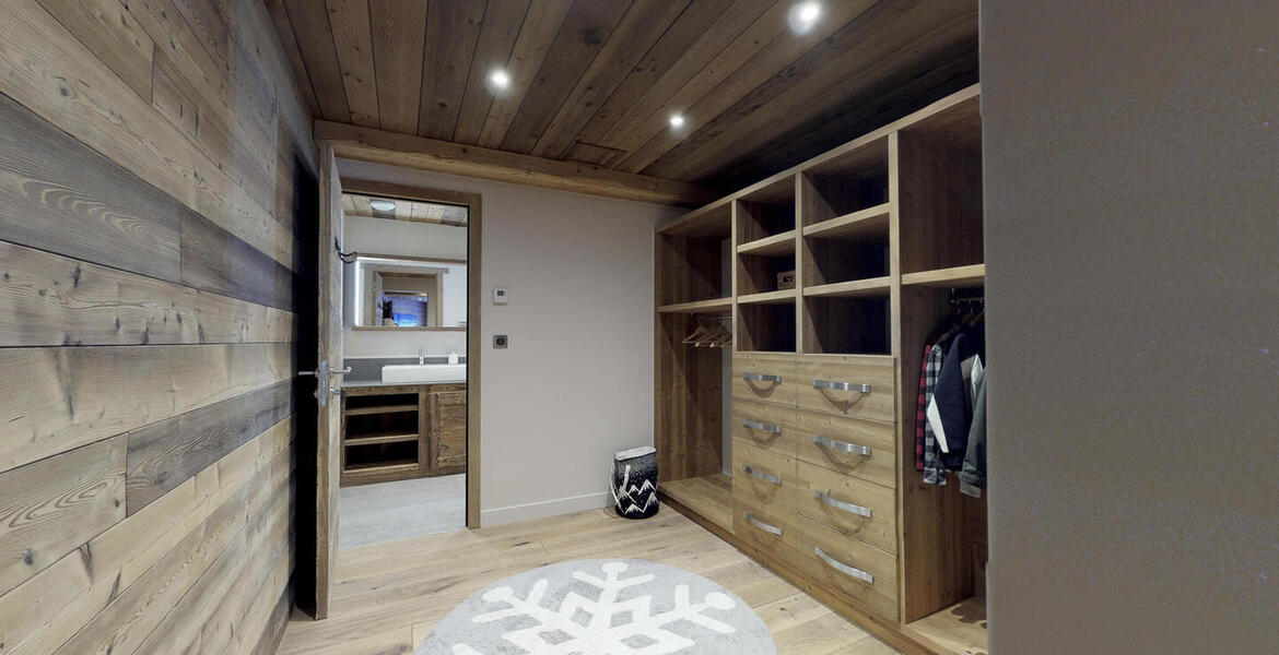 Luxury Chalet for 12 in La Tania 