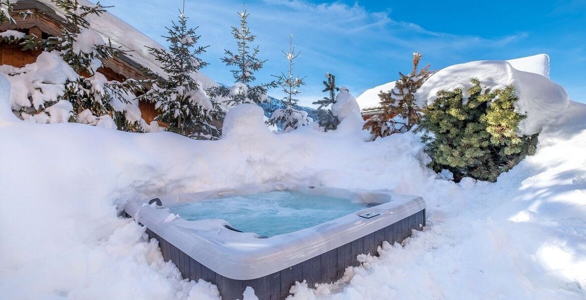 Luxury Chalet in Meribel with Hot Tub - Lodge Mussillon