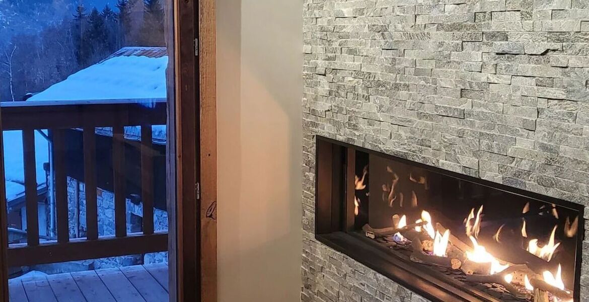 A family chalet with swimming pool in Courchevel-Le Praz 
