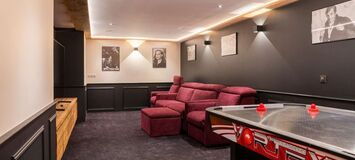 A family chalet with swimming pool in Courchevel-Le Praz 
