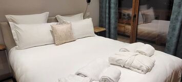 A family chalet with swimming pool in Courchevel-Le Praz 