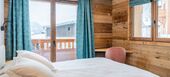 A family chalet with swimming pool in Courchevel-Le Praz 