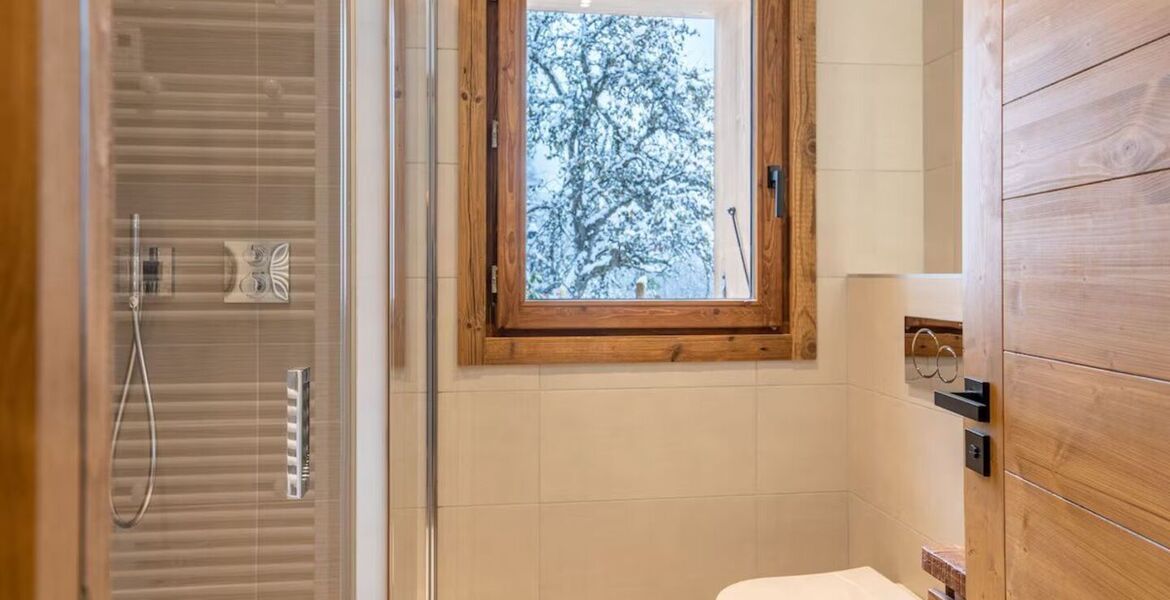 A family chalet with swimming pool in Courchevel-Le Praz 