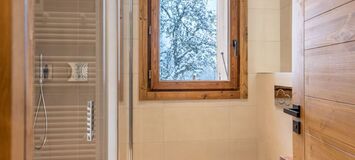 A family chalet with swimming pool in Courchevel-Le Praz 