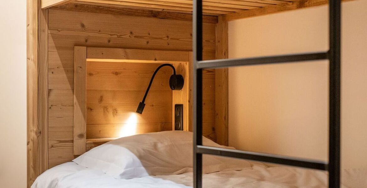A family chalet with swimming pool in Courchevel-Le Praz 