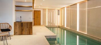 A family chalet with swimming pool in Courchevel-Le Praz 