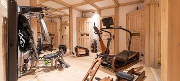 Just a few steps from the centre of Courchevel 1850 village,