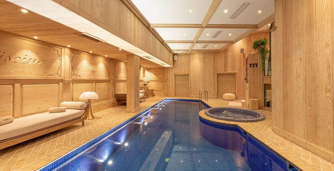 Just a few steps from the centre of Courchevel 1850 village,