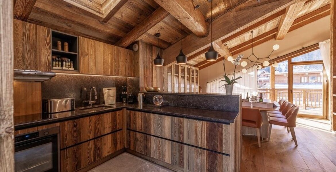 Chalet for rent in Courchevel 1300 with 320 sqm and 5 beds