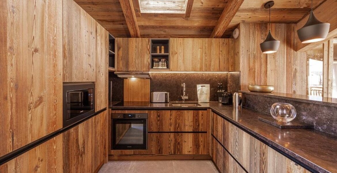 Chalet for rent in Courchevel 1300 with 320 sqm and 5 beds