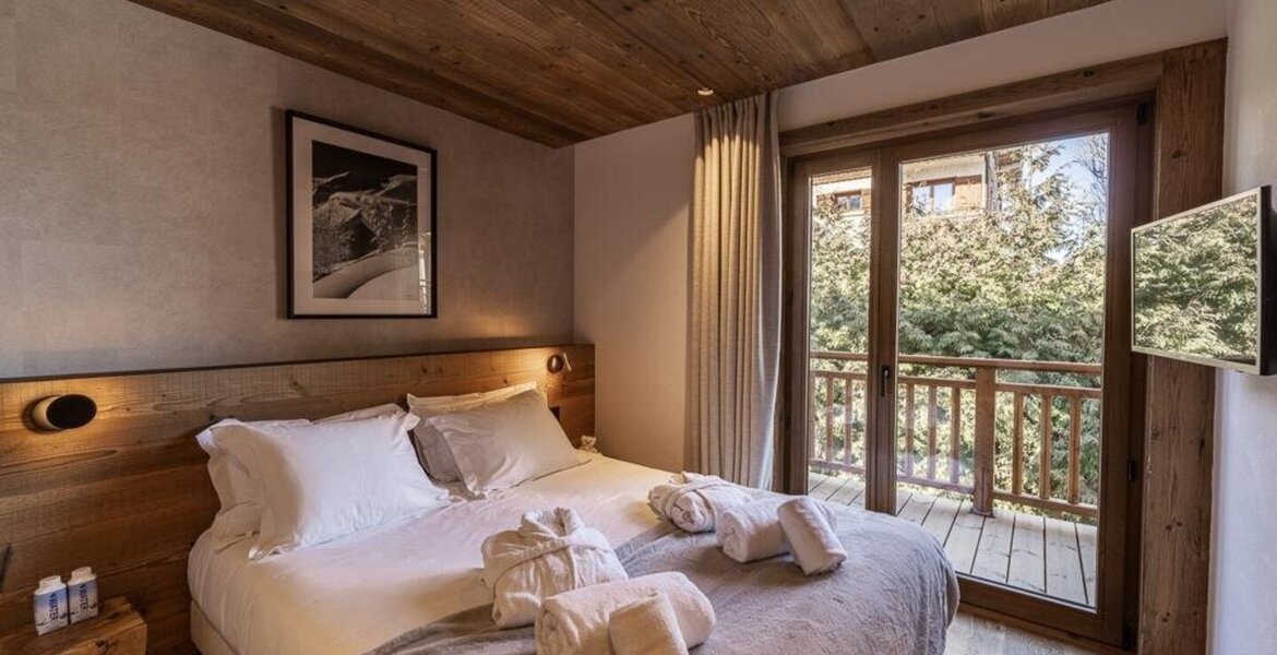 Chalet for rent in Courchevel 1300 with 320 sqm and 5 beds