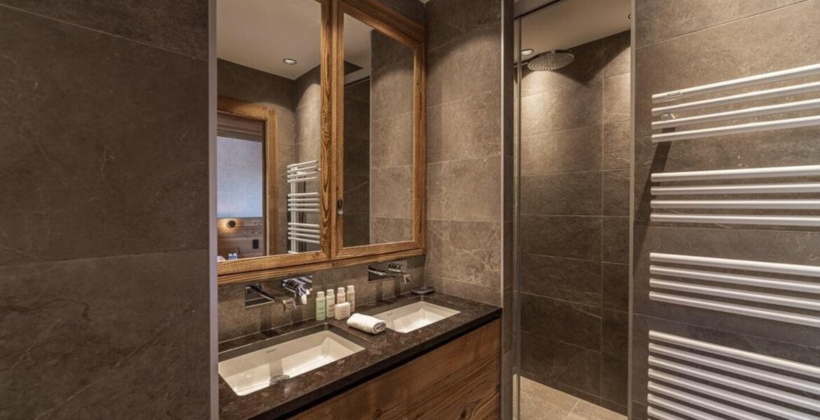 Chalet for rent in Courchevel 1300 with 320 sqm and 5 beds