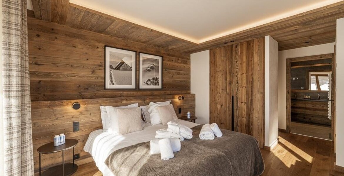 Chalet for rent in Courchevel 1300 with 320 sqm and 5 beds