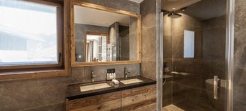 Chalet for rent in Courchevel 1300 with 320 sqm and 5 beds