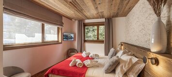Chalet for rent in Courchevel 1300 with 320 sqm and 5 beds