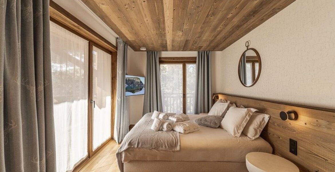 Chalet for rent in Courchevel 1300 with 320 sqm and 5 beds