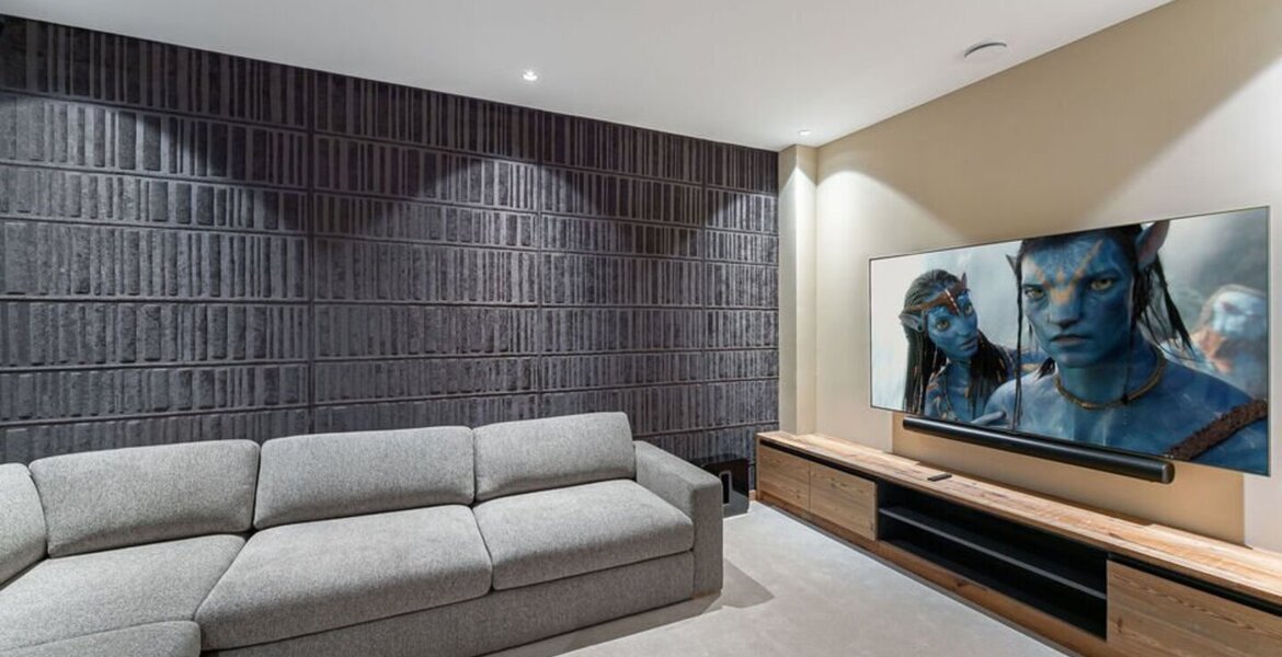 Chalet for rent in Courchevel 1300 with 320 sqm and 5 beds