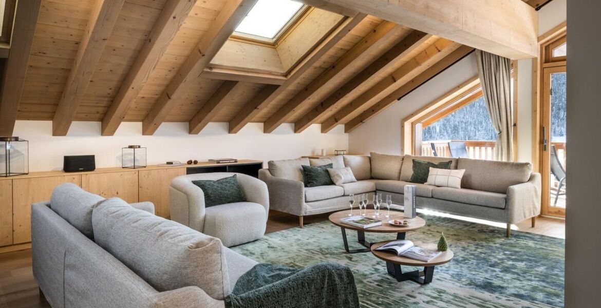 Duplex penthouse for rent Meribel