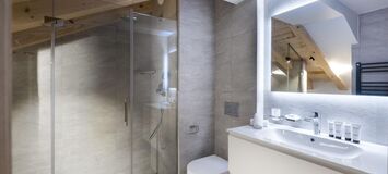 Duplex penthouse for rent Meribel