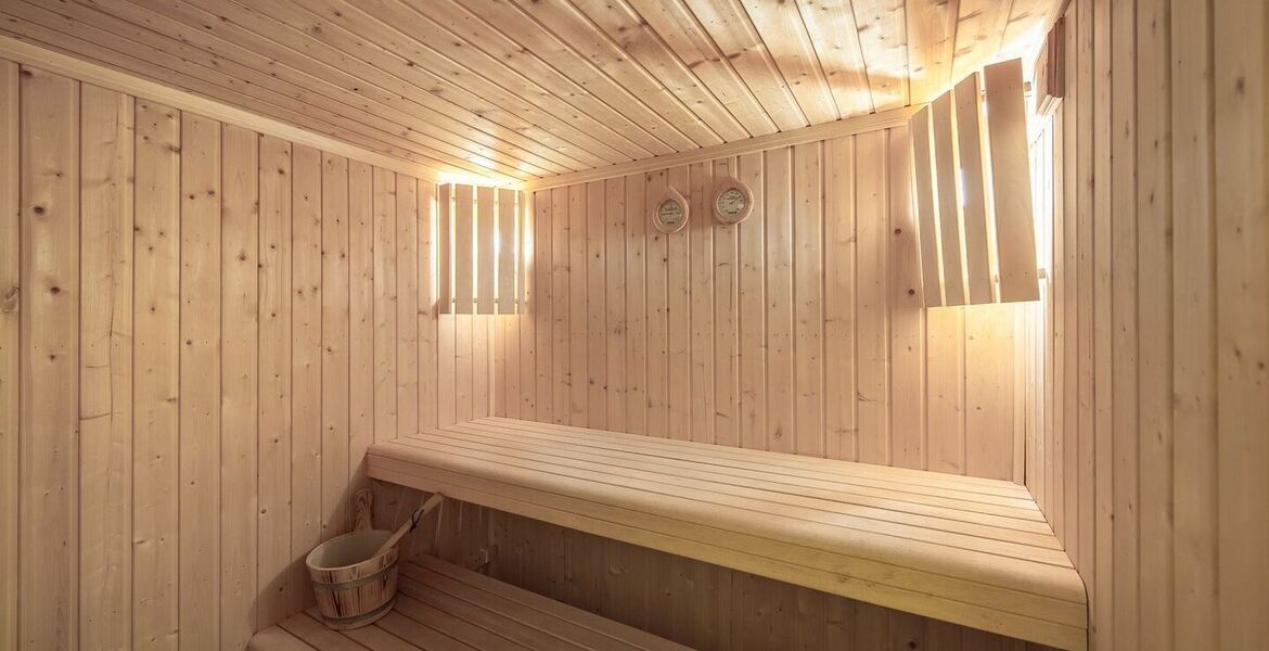 The mountain chalet in Courchevel 1850