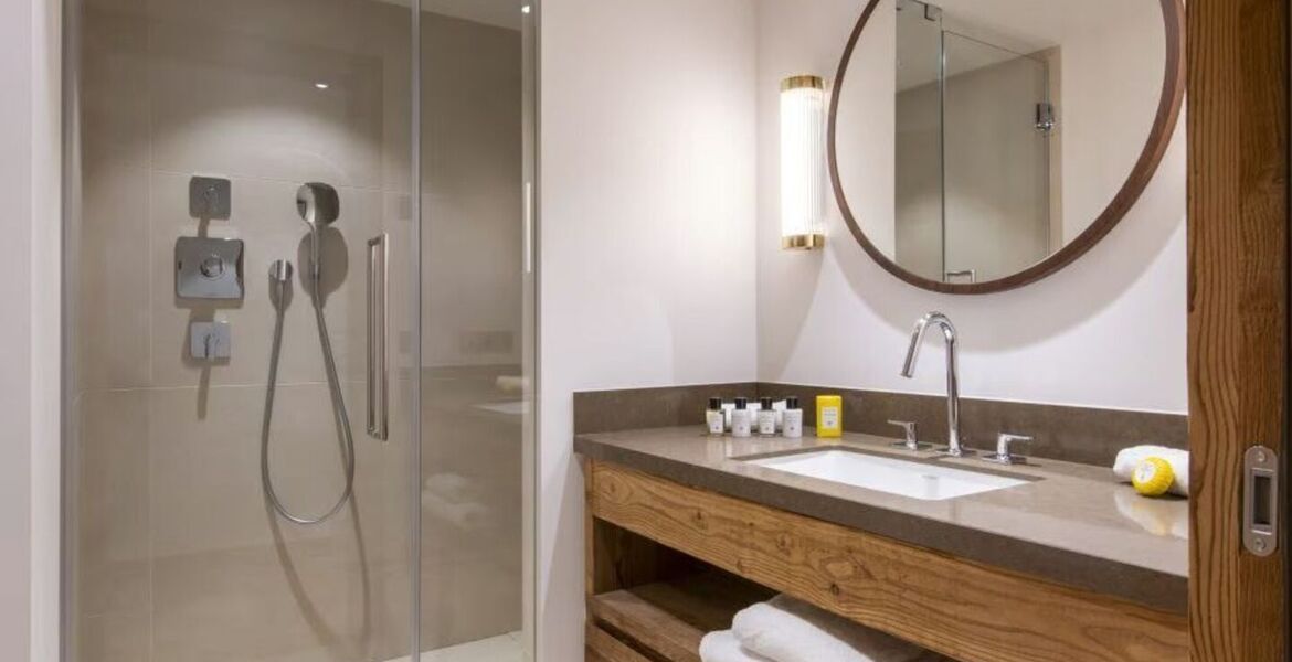 Ski-in ski-out apartment for rent in Meribel