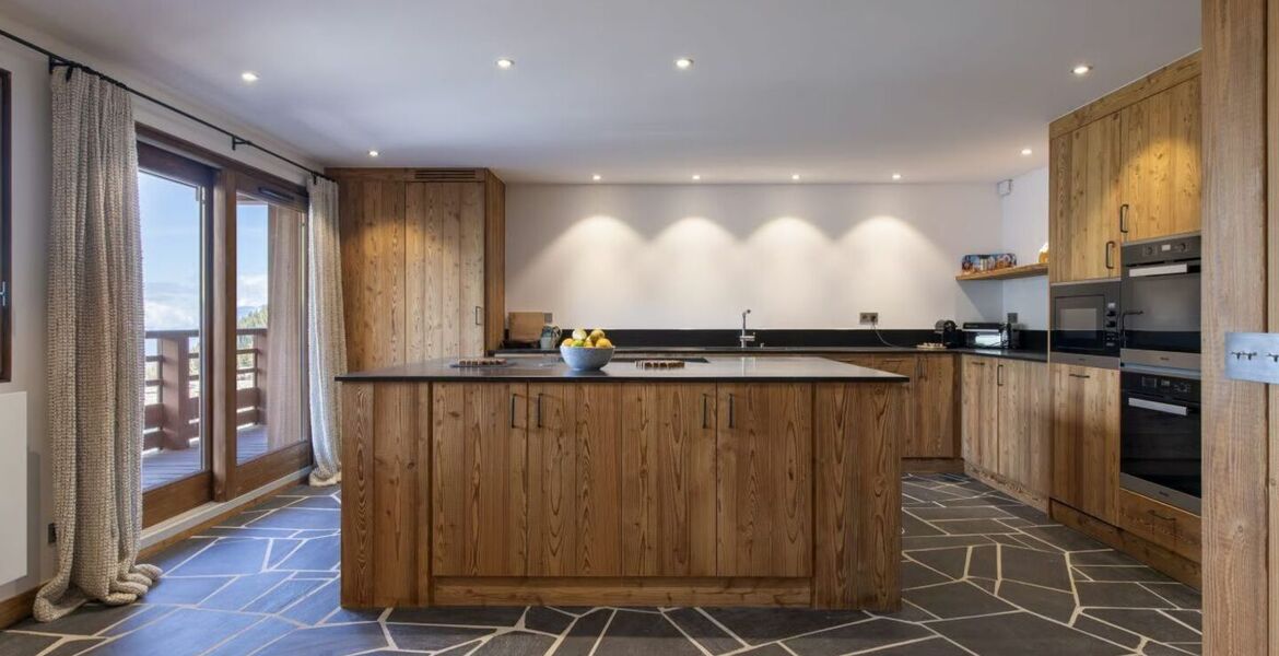Ski-in ski-out apartment for rent in Meribel