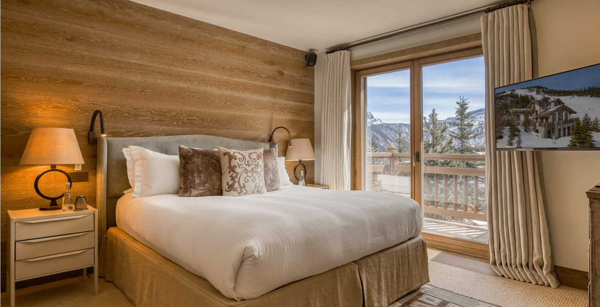 This is a stunning luxury chalet situated in Courchevel 1850