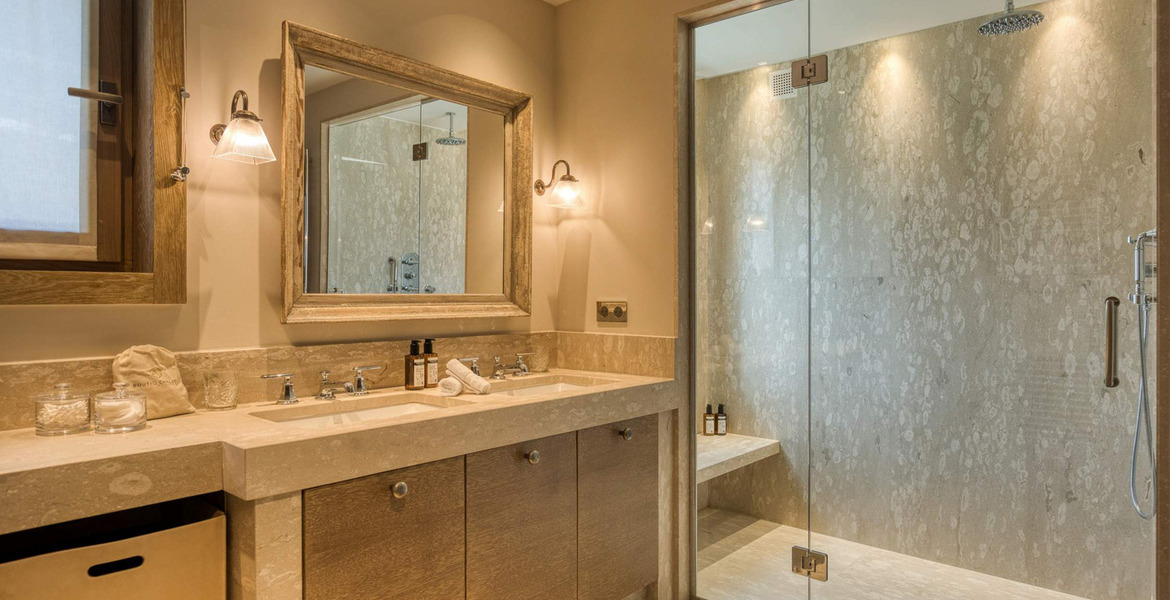 This is a stunning luxury chalet situated in Courchevel 1850