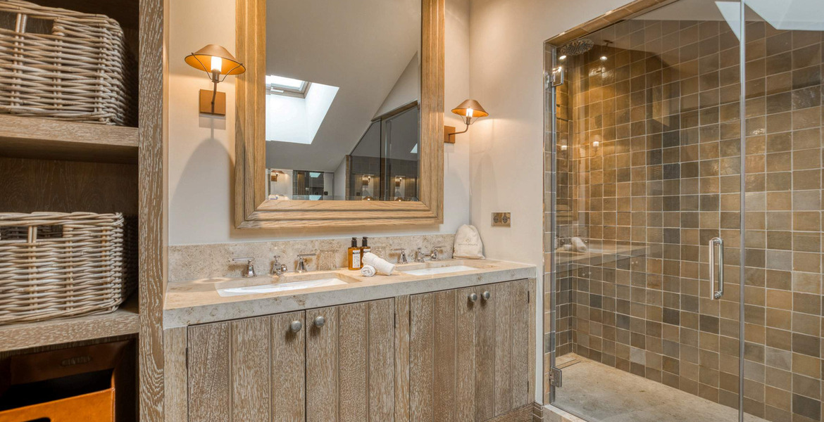 This is a stunning luxury chalet situated in Courchevel 1850