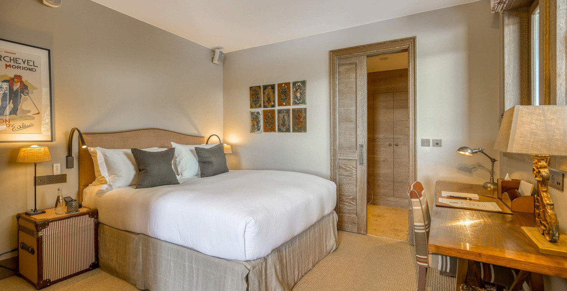 This is a stunning luxury chalet situated in Courchevel 1850