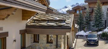 This is a stunning luxury chalet situated in Courchevel 1850