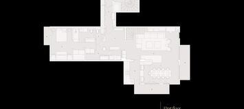 This apartment is an exceptional 250 m² duplex-penthouse 