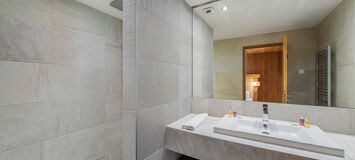 Chalet for rent in Meribel