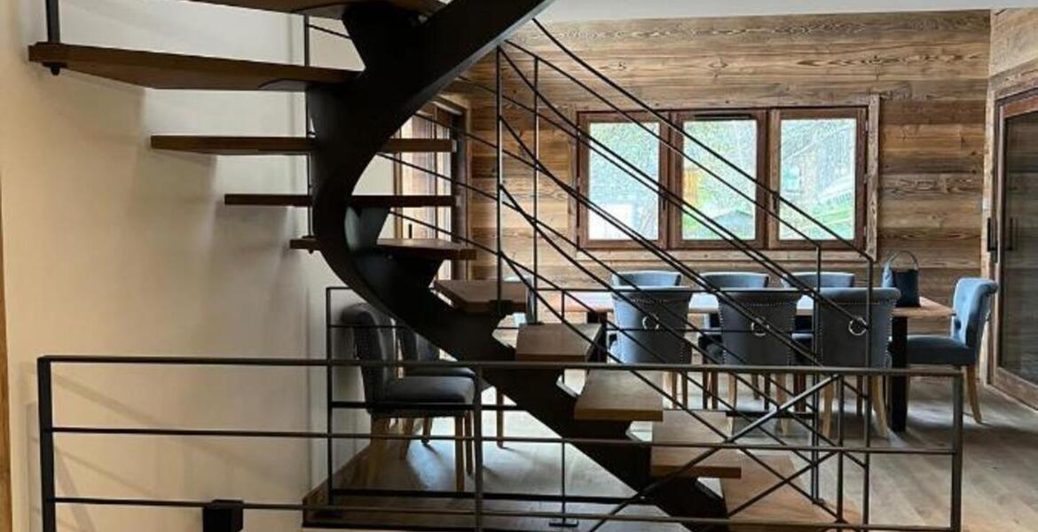 A family chalet with swimming pool in Courchevel-Le Praz 