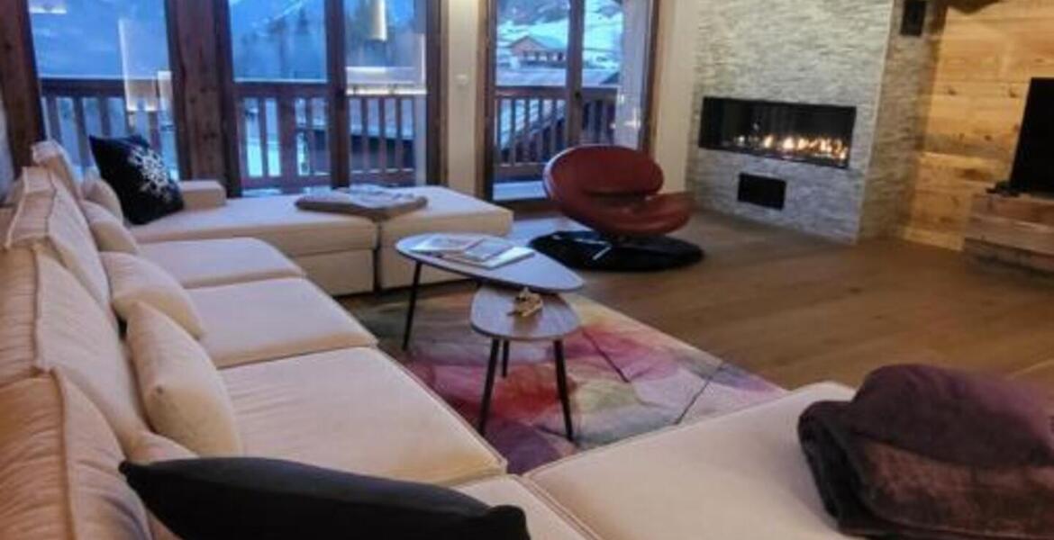 A family chalet with swimming pool in Courchevel-Le Praz 
