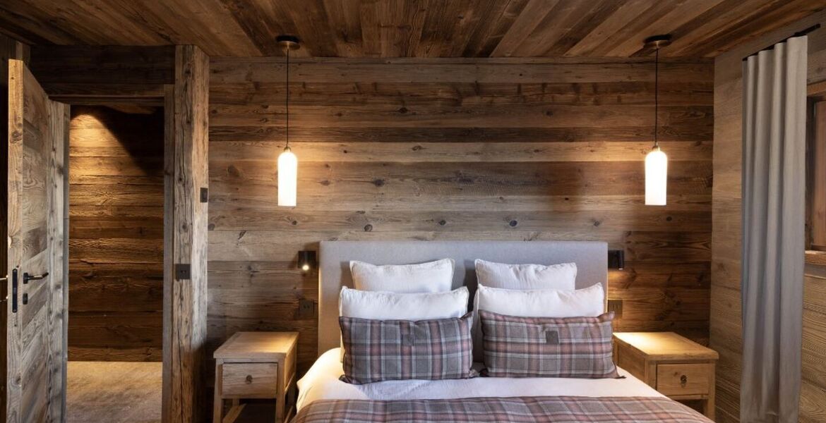Luxury Ski Chalet in Megève with Pool and Spa